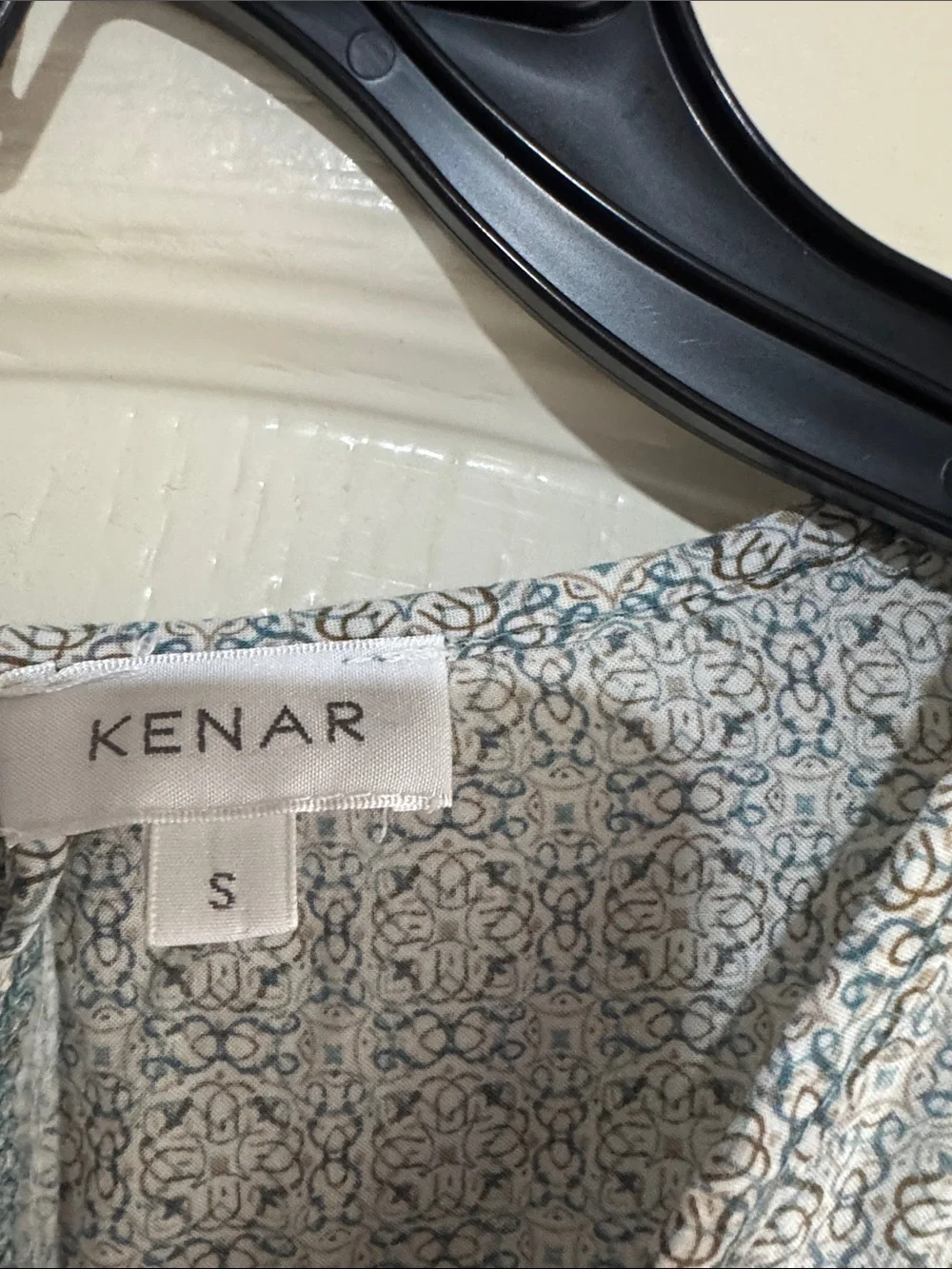 Kenar Gray Printed Cap Sleeve Blouse - Picture 4 of 6
